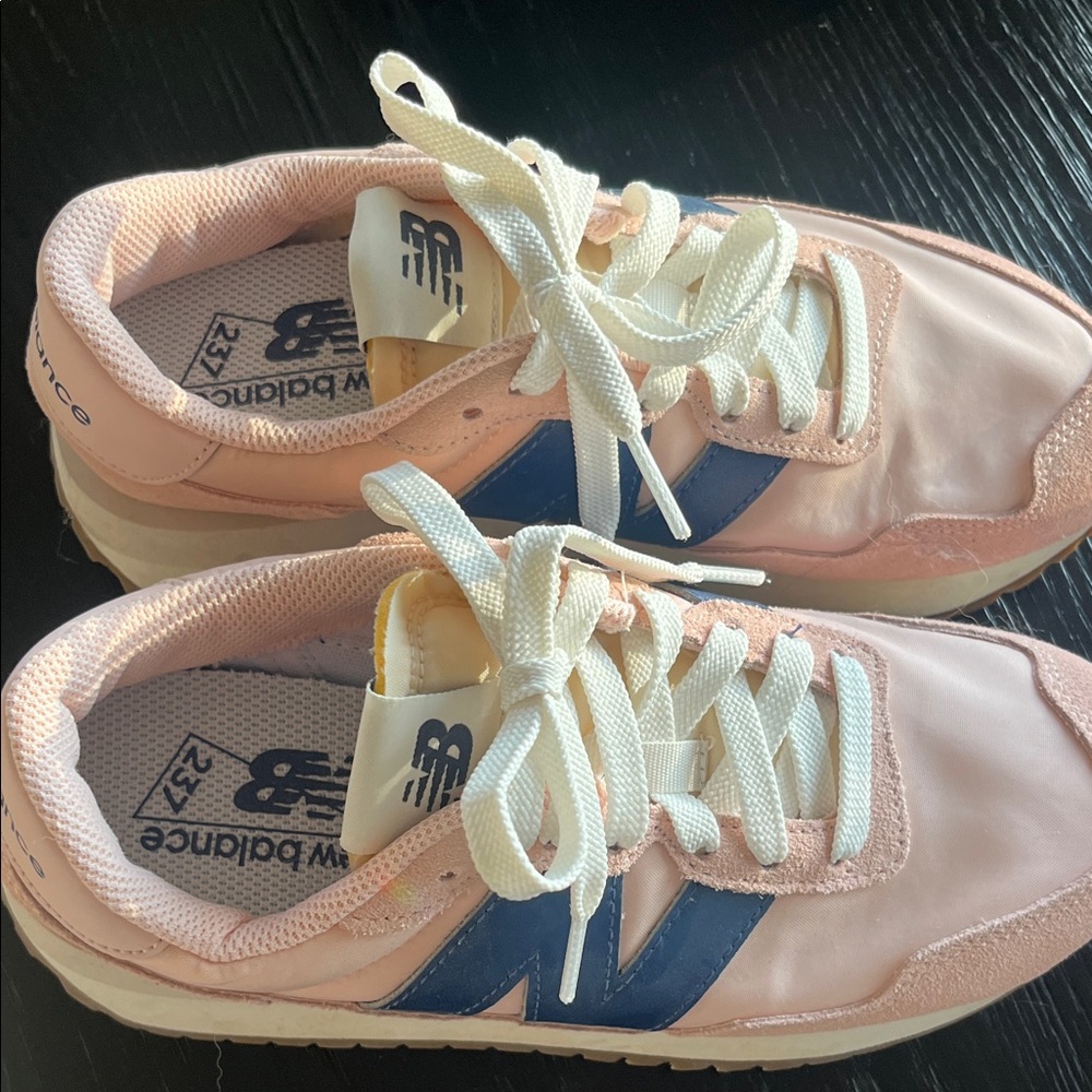 New Balance Women's Peach and Navy Sneakers - Picture 3 of 4